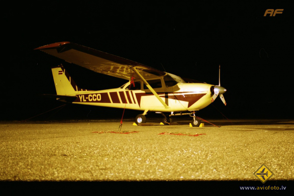 Reims F172E